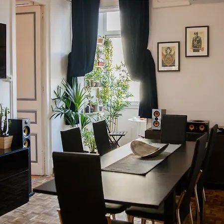 The 5 Room's House Guest house Barcelona