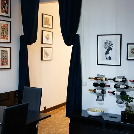 The 5 Room's House *