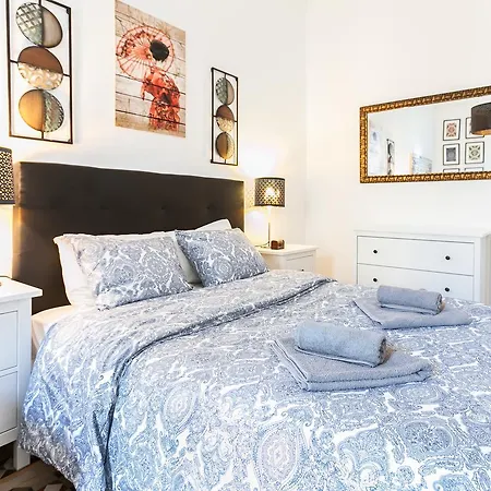 The 5 Room's House Guest house
